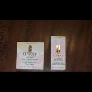 Clinique Foundation Liquid/Pressed Powder